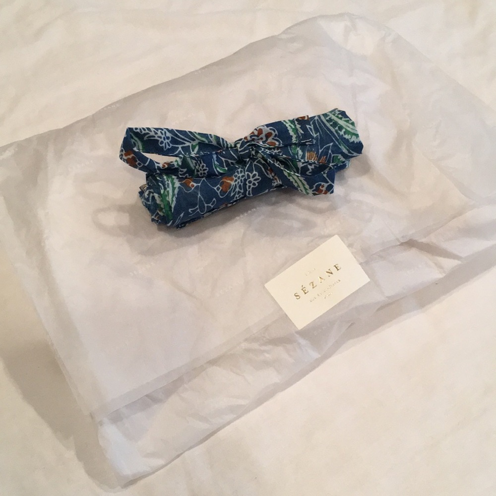 *Sold* Sezane Cristina Blouse - Picture 6 of 6